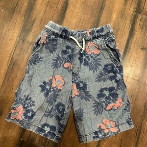 OshKosh size 7 shorts